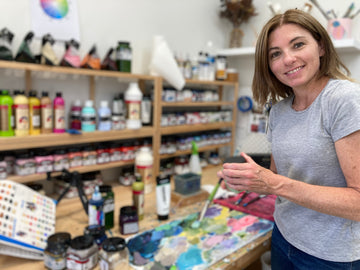 Australian botanical Artist Amber Gittins in her art studio